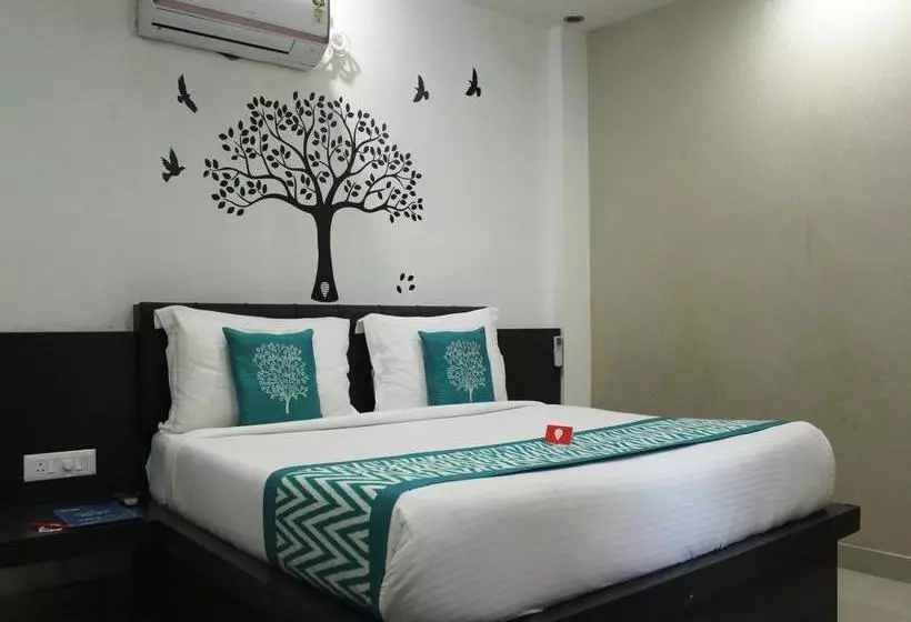 ホテル Oyo Rooms Durgakund