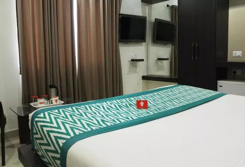 ホテル Oyo Rooms Durgakund