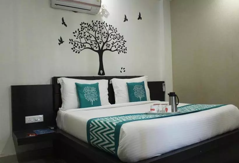 ホテル Oyo Rooms Durgakund