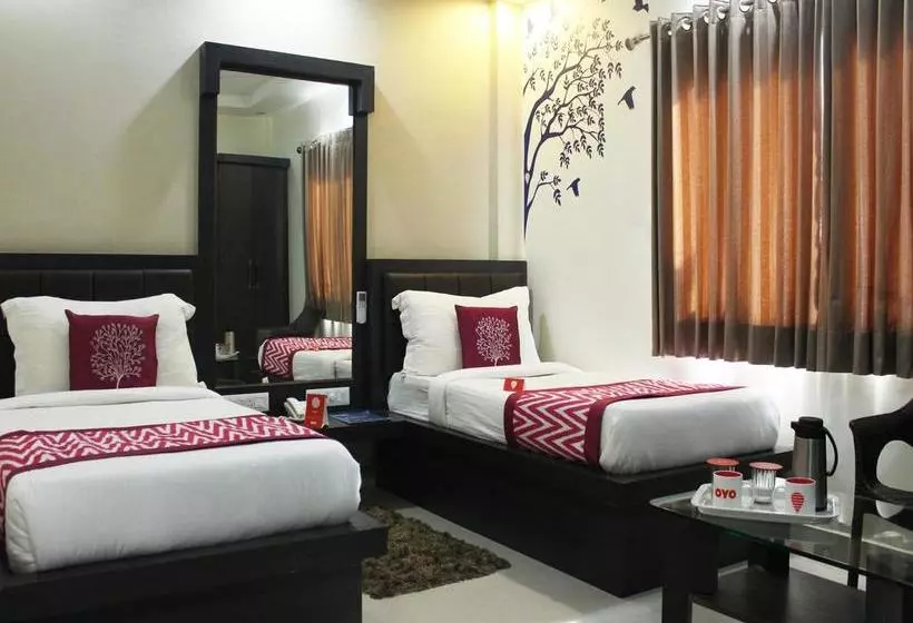 ホテル Oyo Rooms Durgakund
