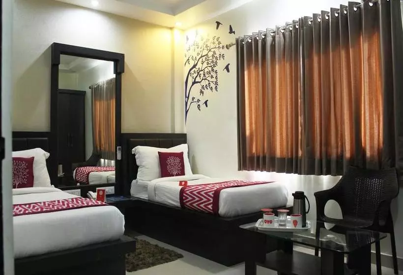ホテル Oyo Rooms Durgakund