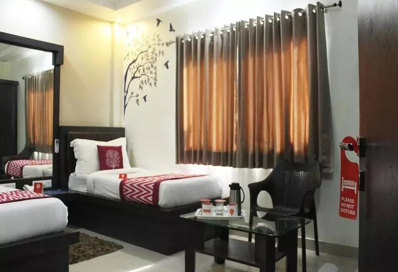 ホテル Oyo Rooms Durgakund