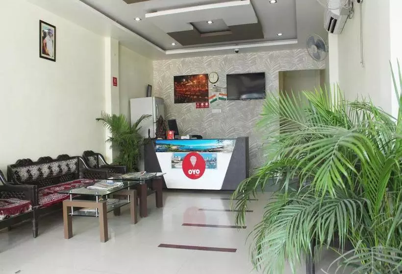 ホテル Oyo Rooms Durgakund