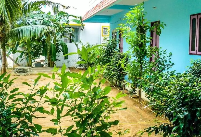 ホテル Srinivasa Residency
