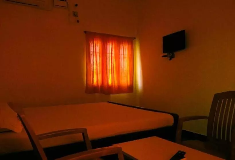 ホテル Srinivasa Residency
