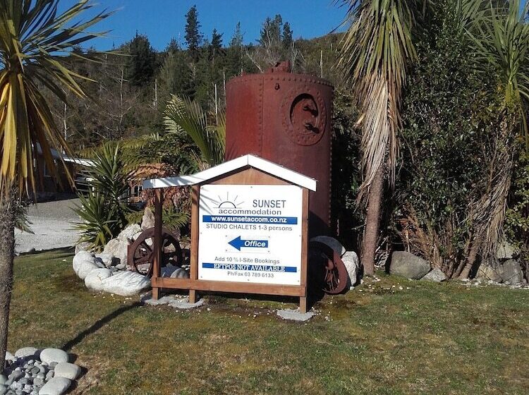 מוטל Sunset Accommodation