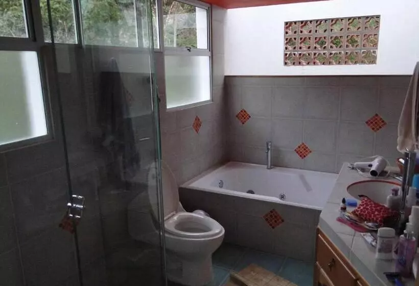 Retkeilymaja Familiar El Remanso Del Agua