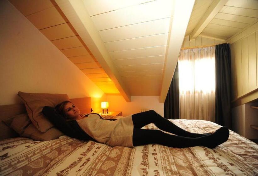 مبيت وإفطار Appartamenti E Camere Veronica