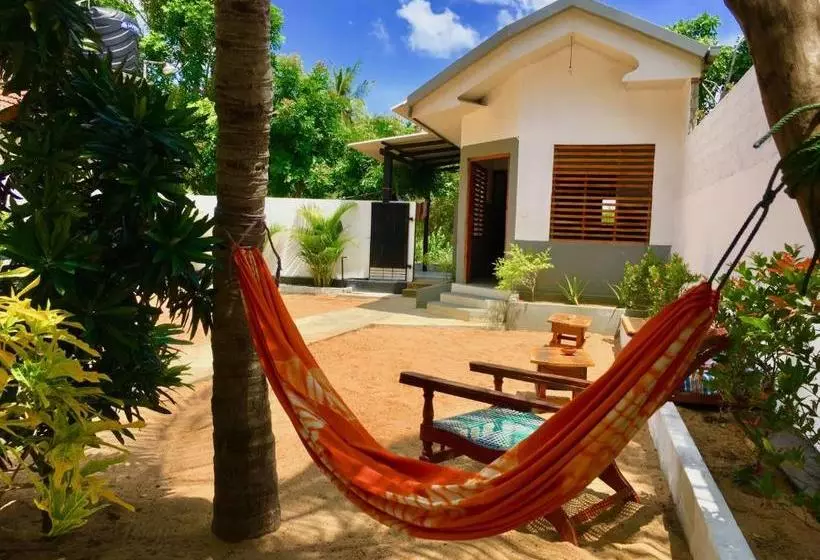 تختخواب و صبحانه Grand Villa