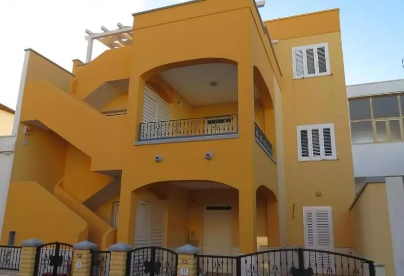 تختخواب و صبحانه Mare Del Sud