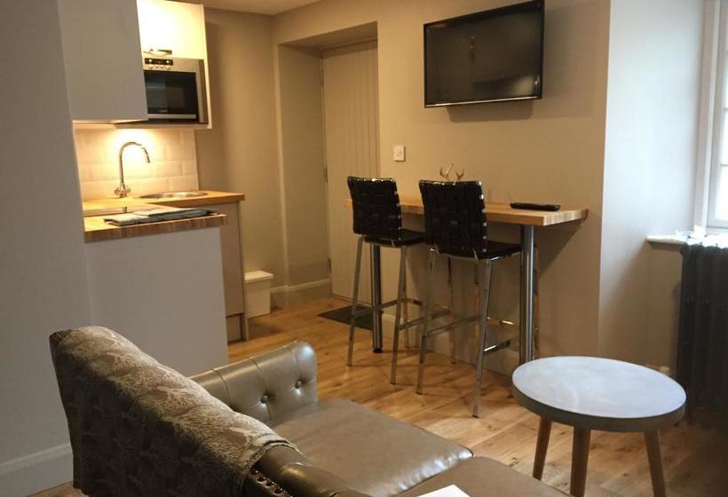 تختخواب و صبحانه Nether Glenny Cottages