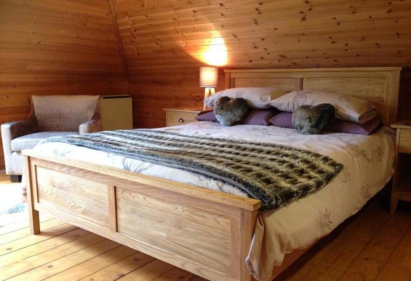 تختخواب و صبحانه Nether Glenny Cottages