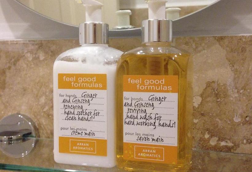 تختخواب و صبحانه Nether Glenny Cottages