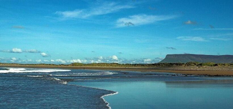 Bed and Breakfast Yeats Lodge