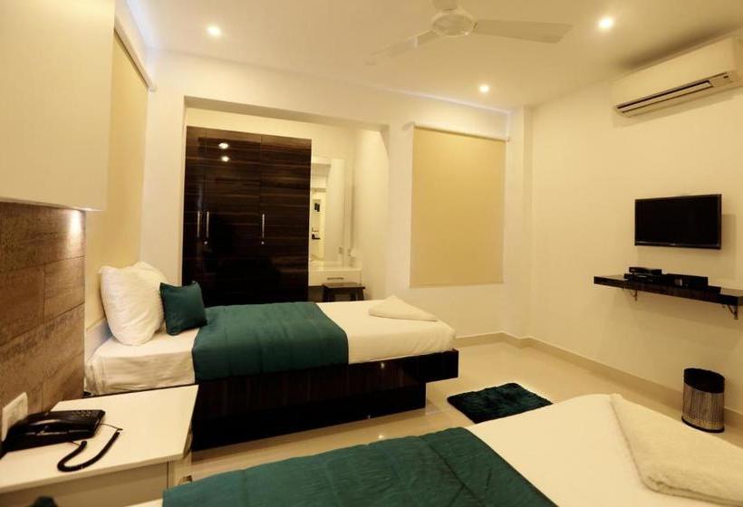 Convastay Gajel Near Apollo Greams Road