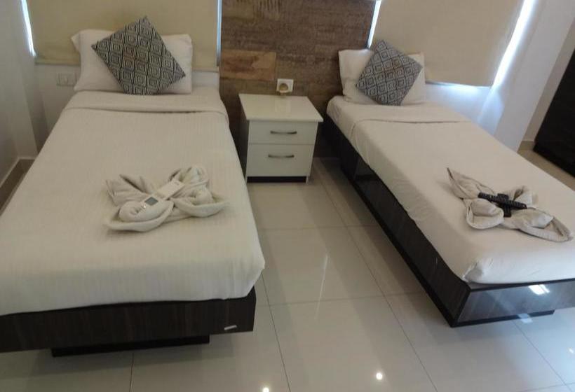 Convastay Gajel Near Apollo Greams Road