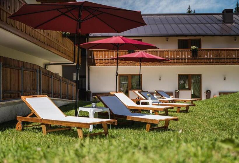 酒店 Laguscei Dolomites Mountain