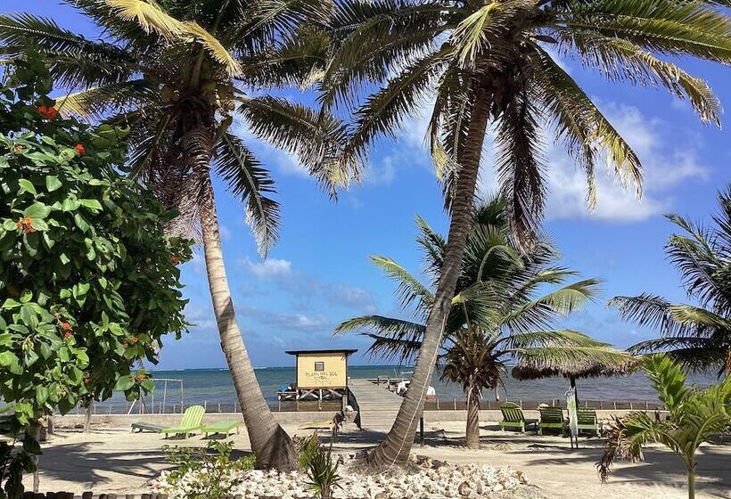 استراحتگاه Playa Del Sol