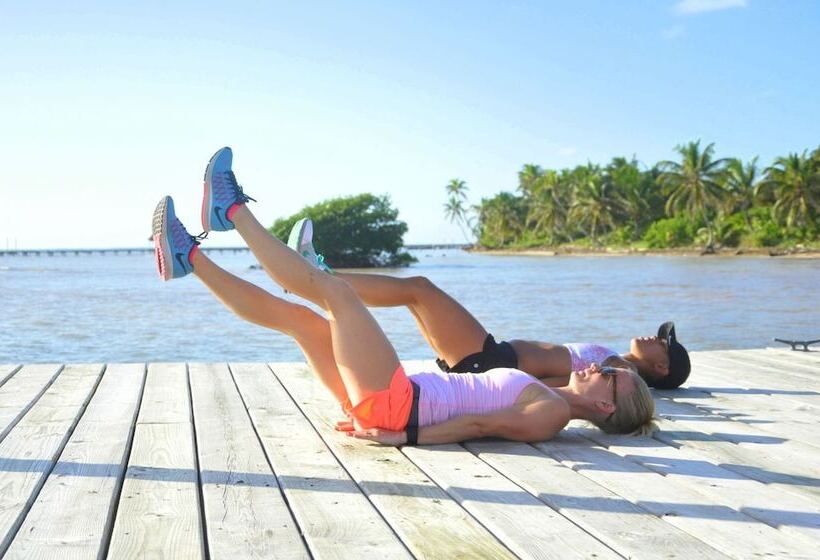 استراحتگاه Playa Del Sol