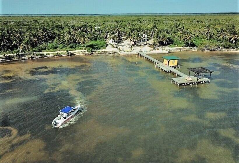 استراحتگاه Playa Del Sol