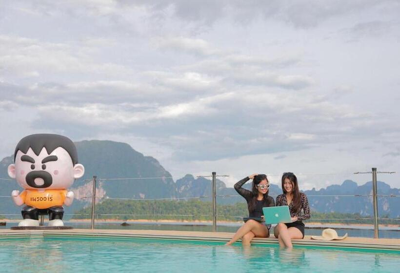 500 Rai Floating Resort