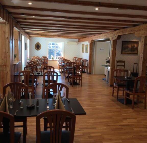 בית מלון כפרי Hensbacka Herrgård