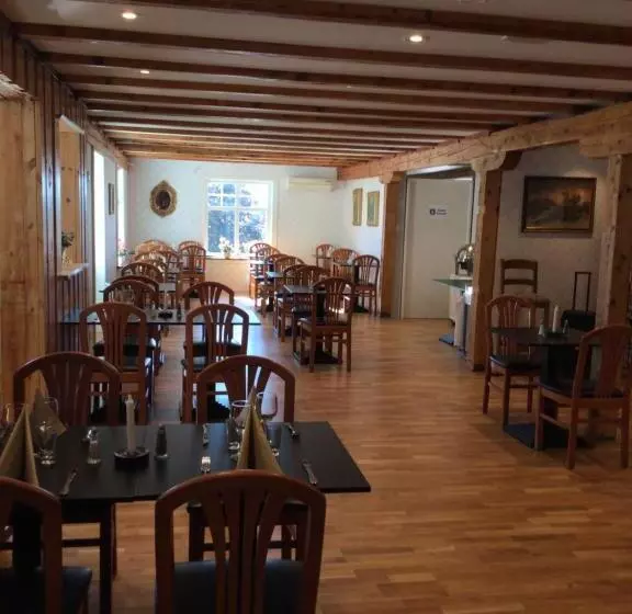 Hotelli Hensbacka Herrgård