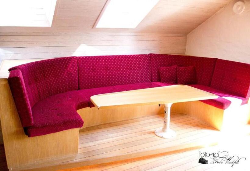 בית מלון כפרי Hensbacka Herrgård