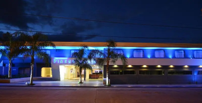Hotelli Piazza