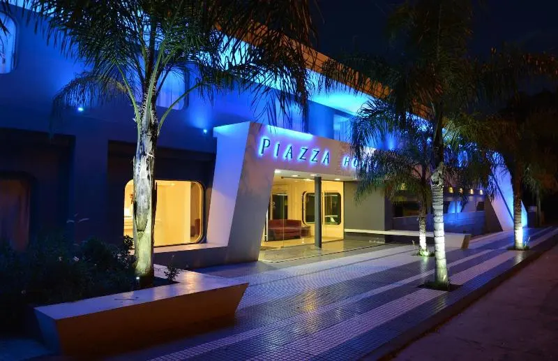 Hotelli Piazza