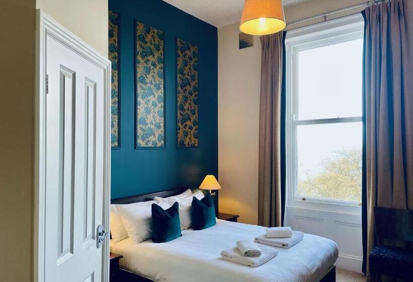 בית מלון כפרי Weston