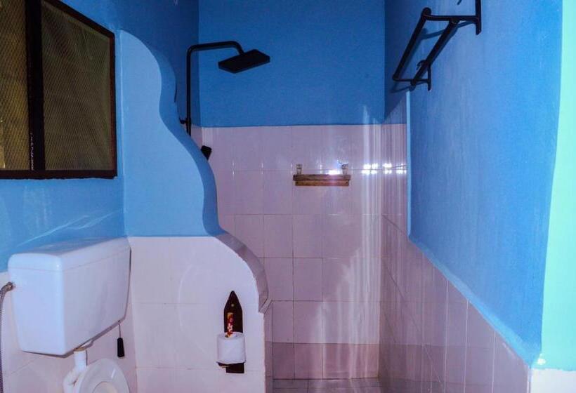 בית מלון כפרי Zanzi Rest Bungalow