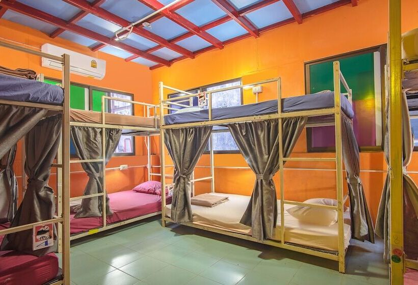 I Hostel Phuket