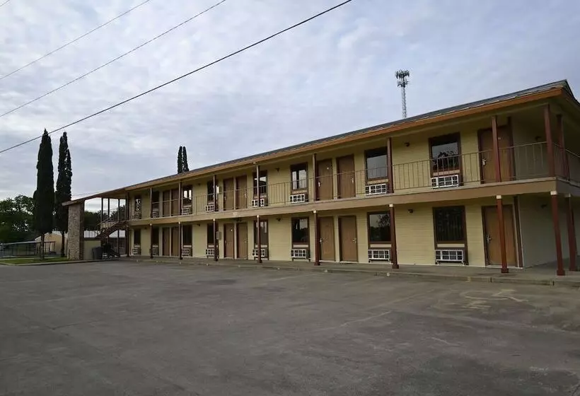 Motelli Coachway Inn