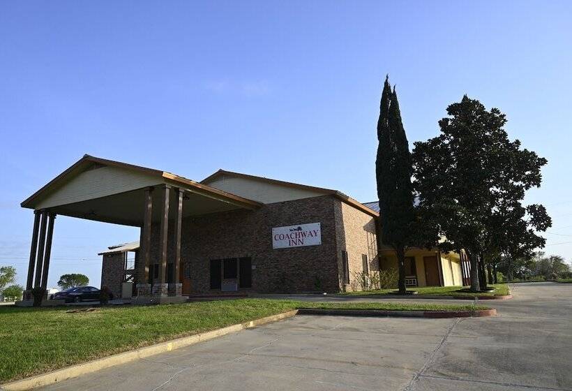فندق على الطريق Coachway Inn