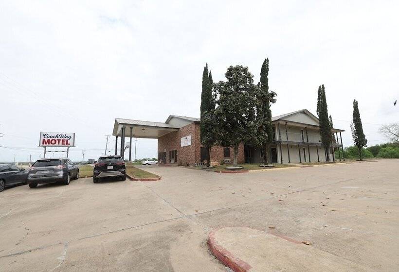 فندق على الطريق Coachway Inn