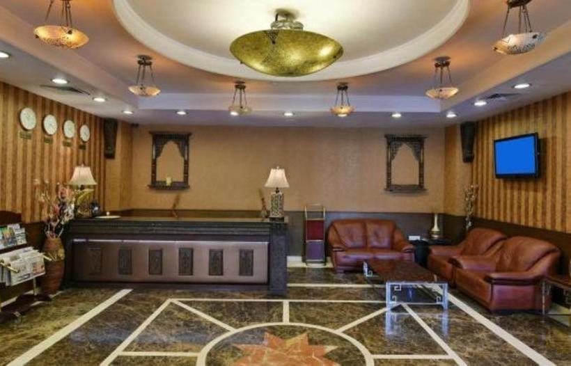 Курорт The Royal Retreat