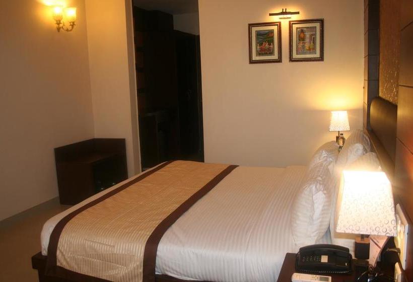 Курорт The Royal Retreat