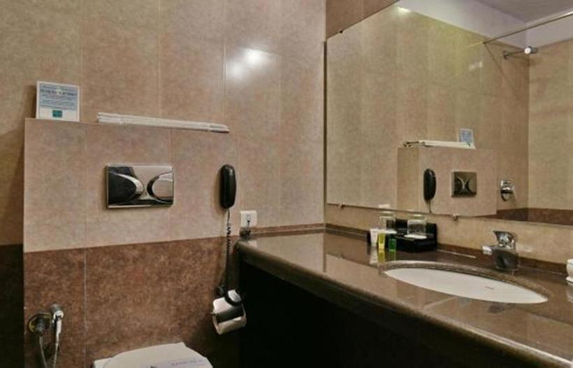 Курорт The Royal Retreat