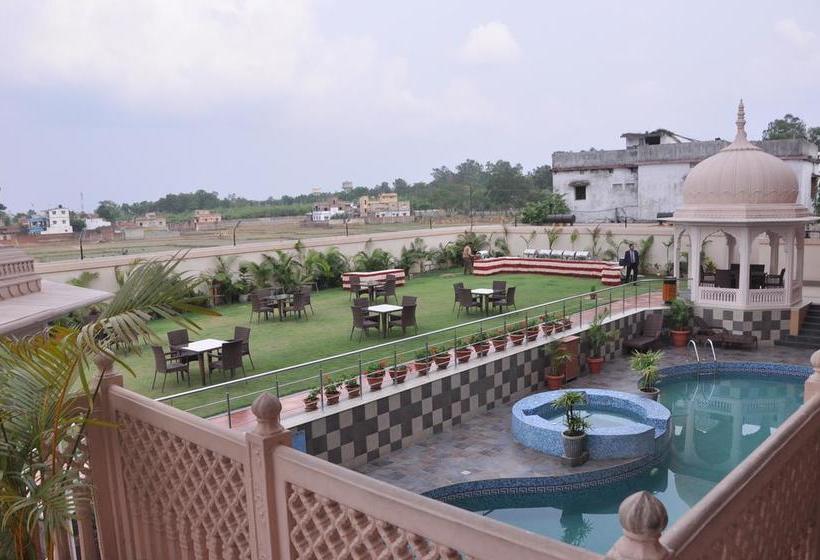 Курорт The Royal Retreat