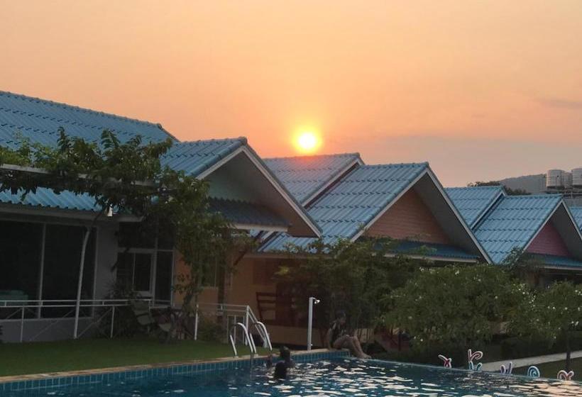 Sangtong Beach Resort