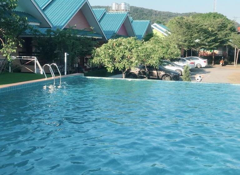 Sangtong Beach Resort