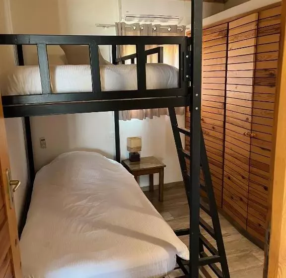 هتل Casa Coco Ii
