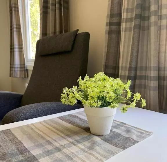 Retkeilymaja Birkelunden Bed & Breakfast