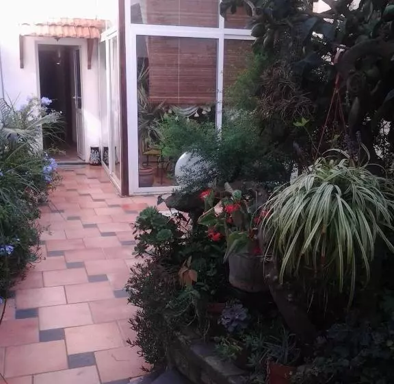 B&b Angelide