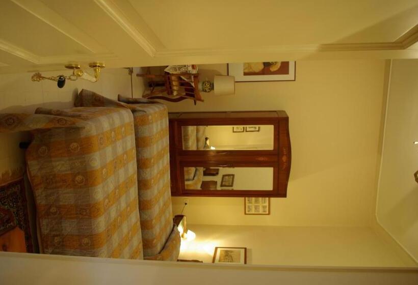 Bed and Breakfast Aci E Galatea