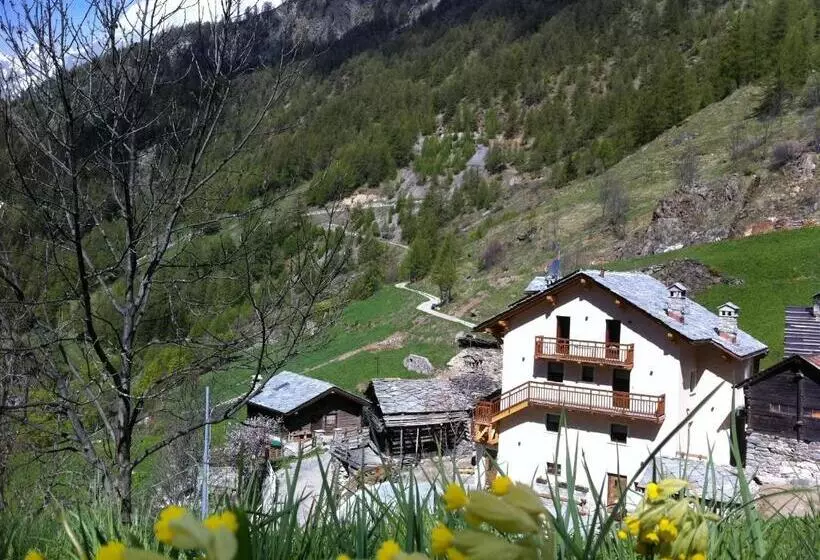 Aamiaismajoitus (B&B) Alpe Rebelle