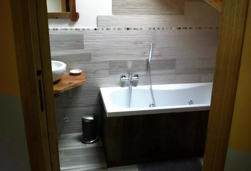 Aamiaismajoitus (B&B) Alpe Rebelle