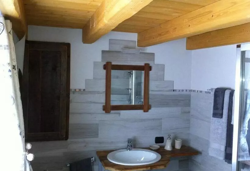 Aamiaismajoitus (B&B) Alpe Rebelle