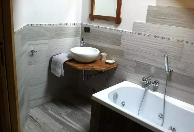 Aamiaismajoitus (B&B) Alpe Rebelle